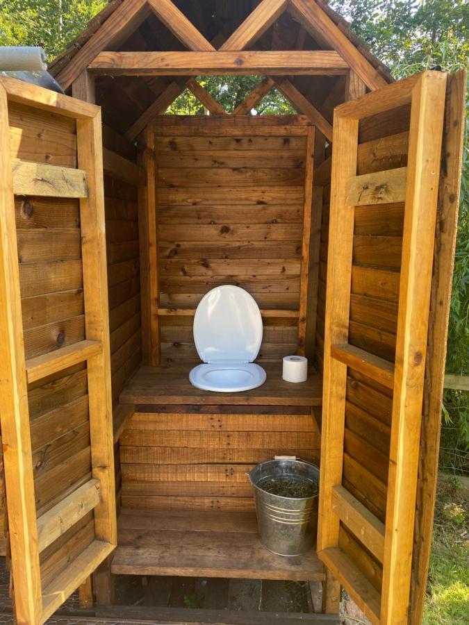 Kingfisher Cabin - Wild Escapes Wrenbury Off Grid Glamping - Ages 12 And Over Baddiley エクステリア 写真